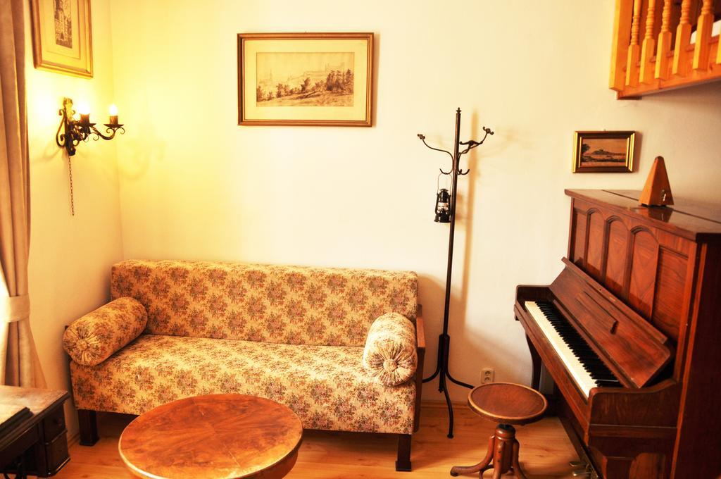 Traditional Slovak Apartment Bratysława Zewnętrze zdjęcie