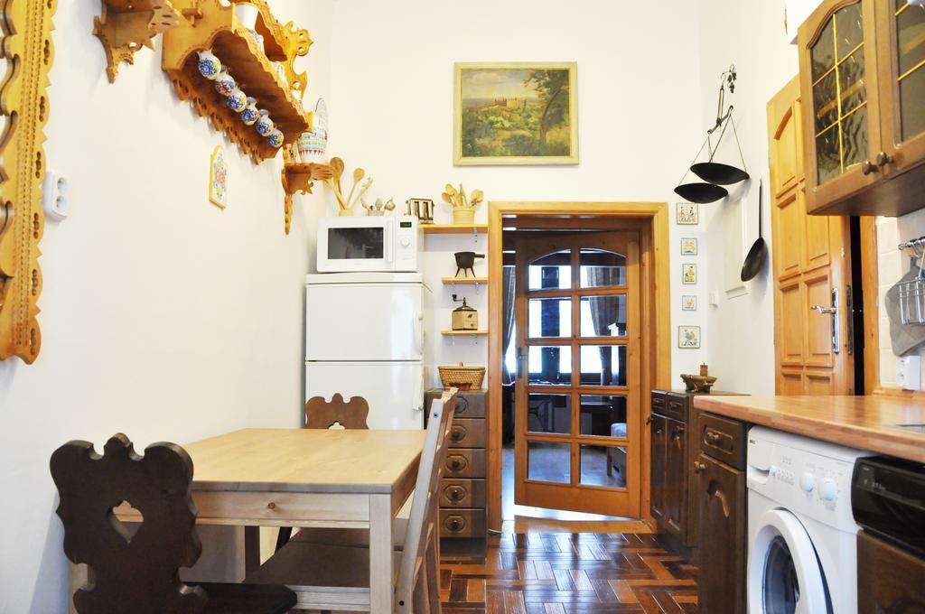 Traditional Slovak Apartment Bratysława Zewnętrze zdjęcie